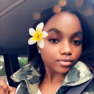 Meet your Posher, Hope